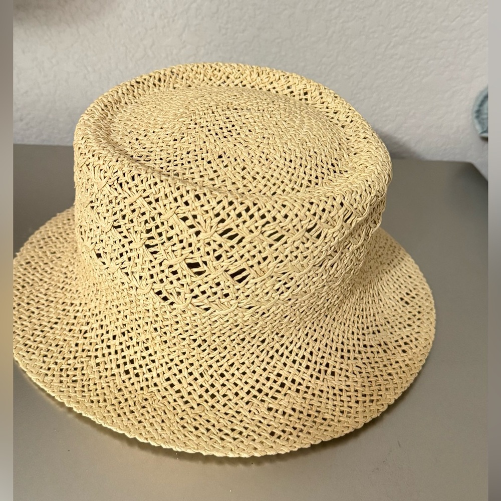 Elegant Tan Woven Hat